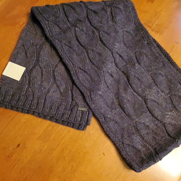 Michael Kors Other - Michael Kors cable knit scarf 6 x6